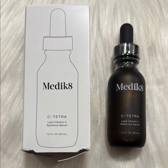 Medik8 C-TETRA™ LUXE Lipid 14% Vitamin C Enhanced Radiance Serum